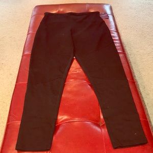 Yummie Black leggings Sz-L quilted Moto leg